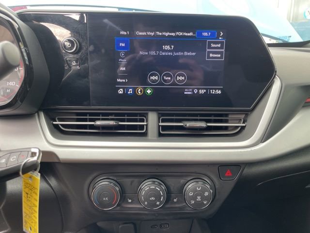 Used 2024 Chevrolet Trax RS FWD image 14