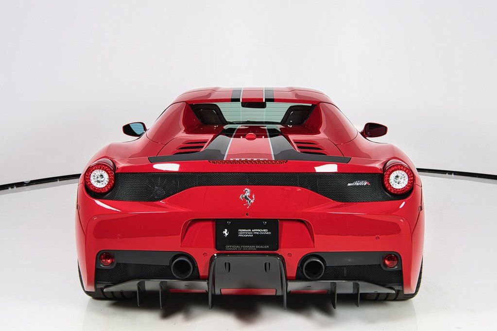 Used 2015 Ferrari 458 Speciale A image 33