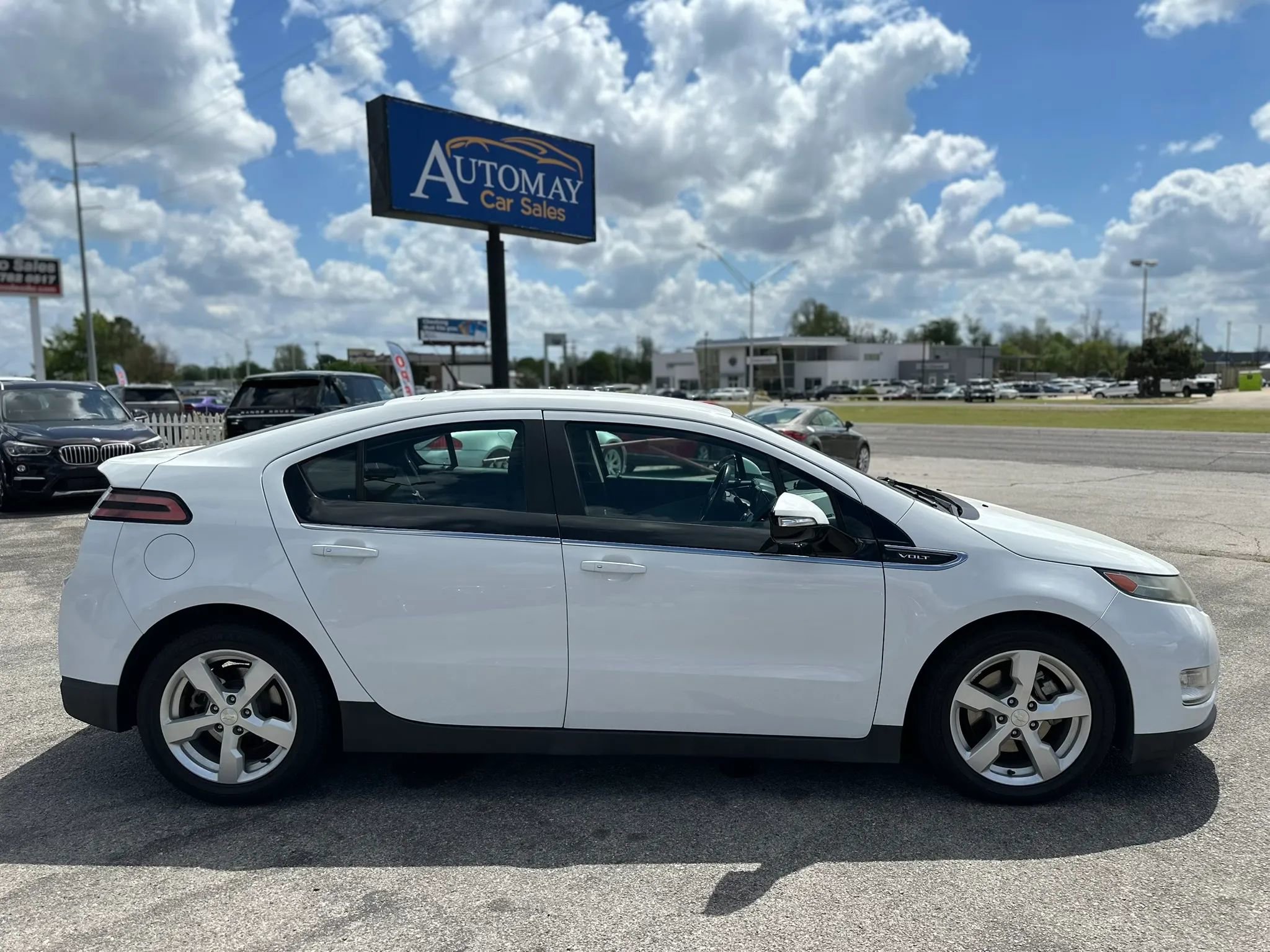 Used 2014 Chevrolet Volt FWD image 5