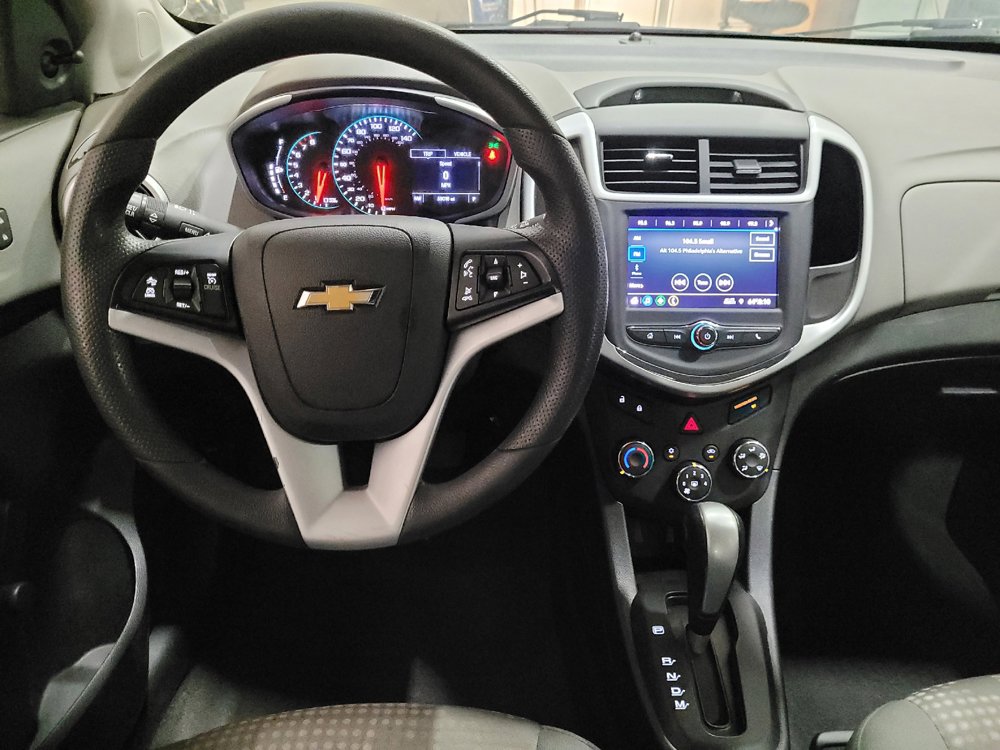 Used 2020 Chevrolet Sonic LT FWD image 22