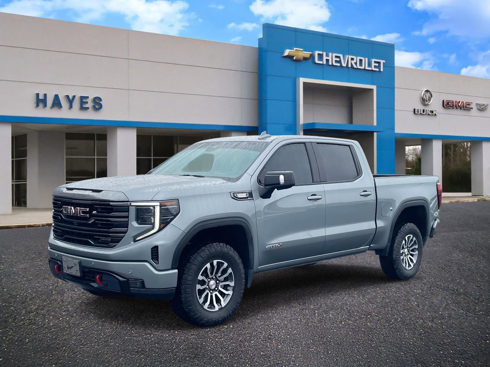 Used 2023 GMC Sierra 1500 AT4 w/ Technology Package AWD/4WD image 1