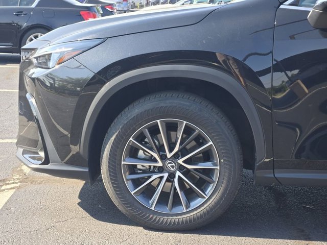 Certified 2025 Lexus NX 250 FWD w/ Towing Package (2000 Lbs) image 8