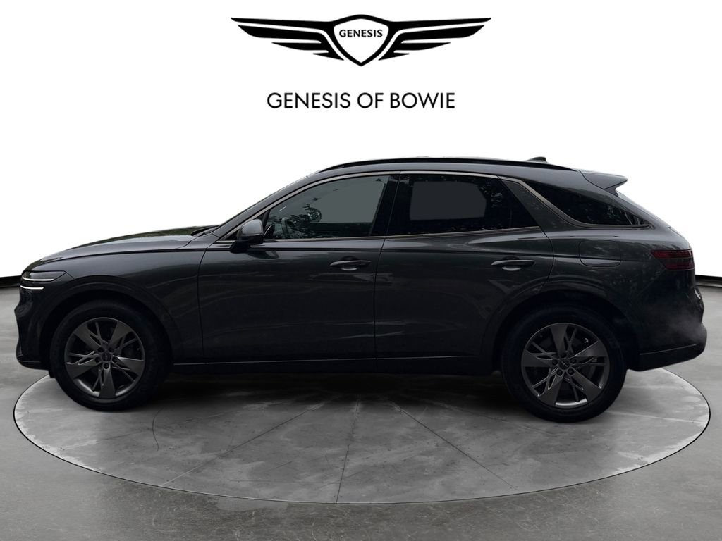 Used 2024 Genesis GV70 3.5T Sport AWD/4WD image 3