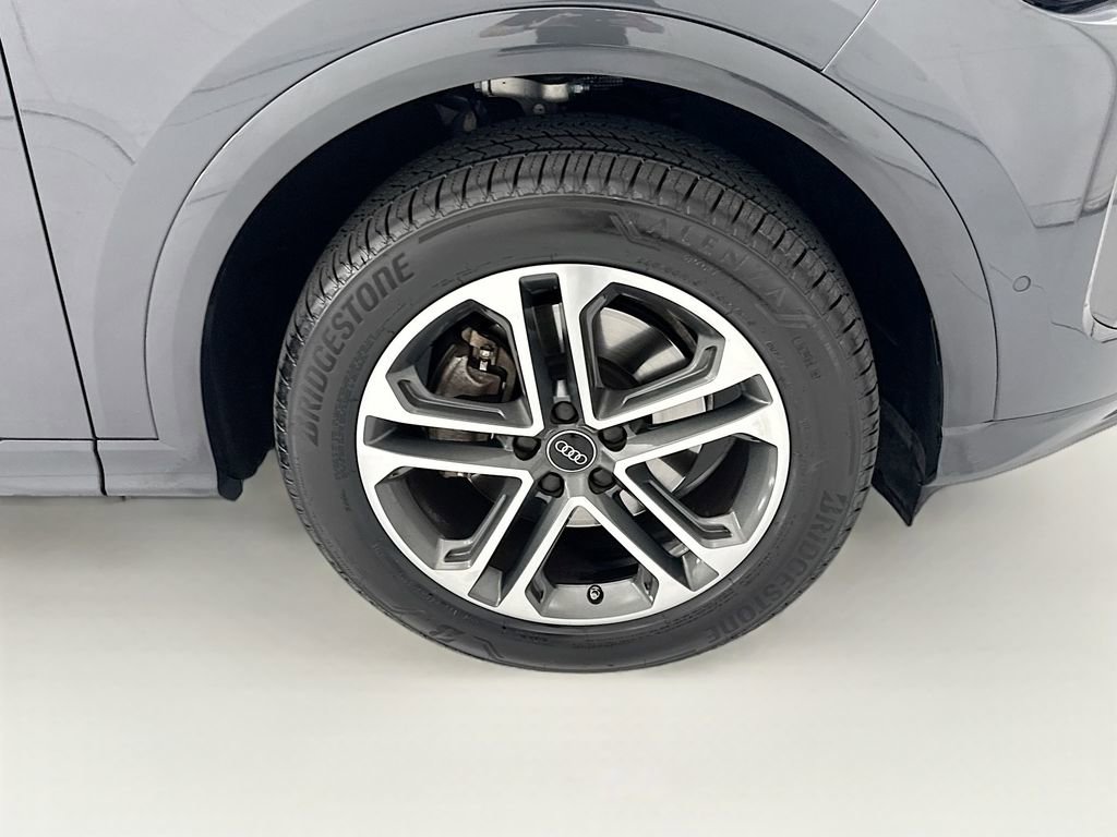 Certified 2025 Audi Q5 Premium Plus w/ Premium Plus image 31