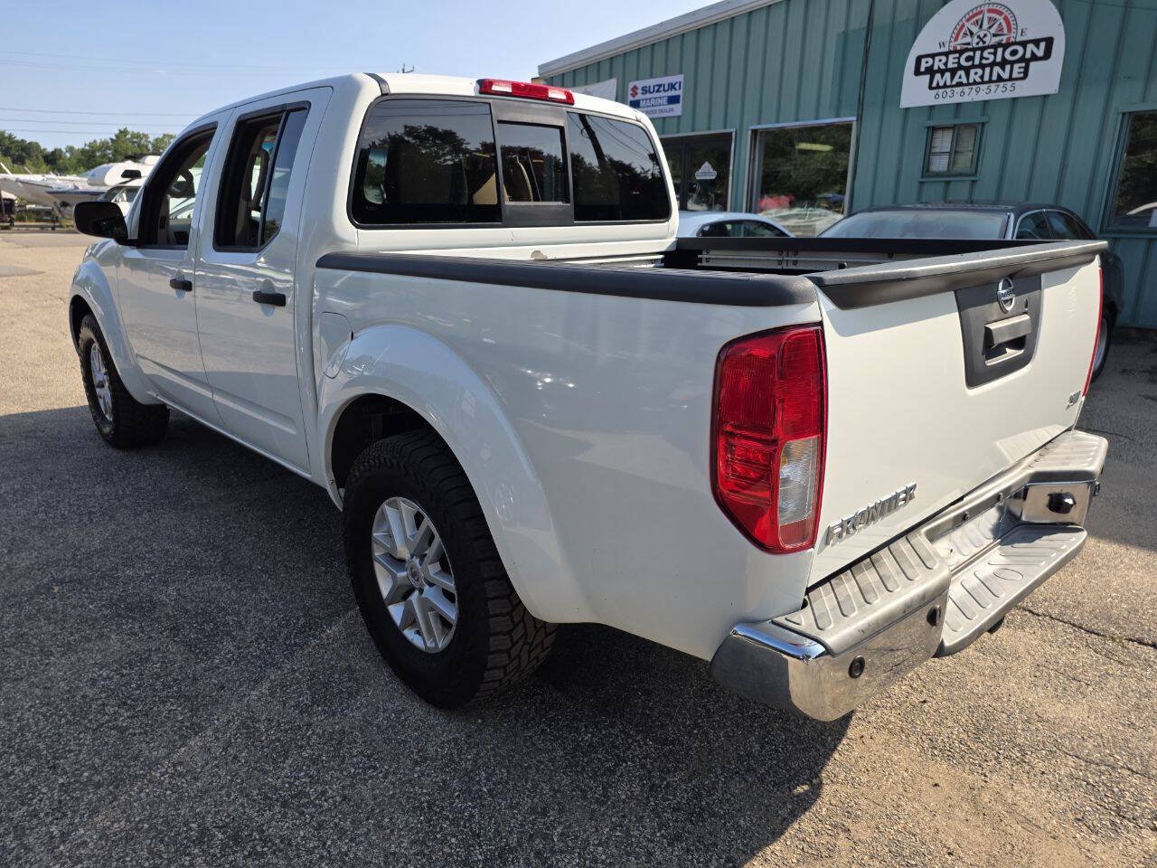 Used 2014 Nissan Frontier SV w/ SV Value Truck Package RWD image 13
