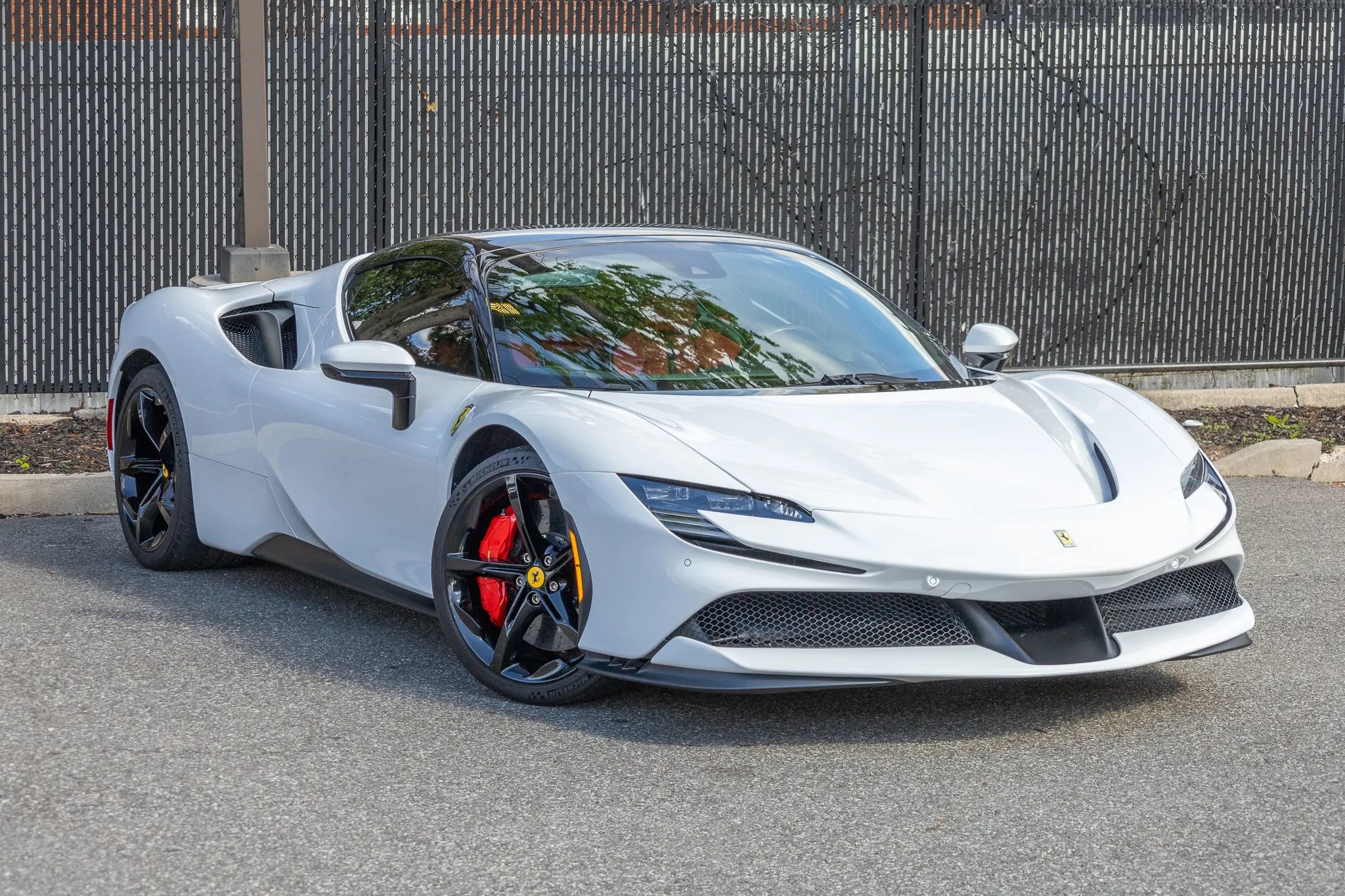 Used 2025 Ferrari SF90 Spider image 9