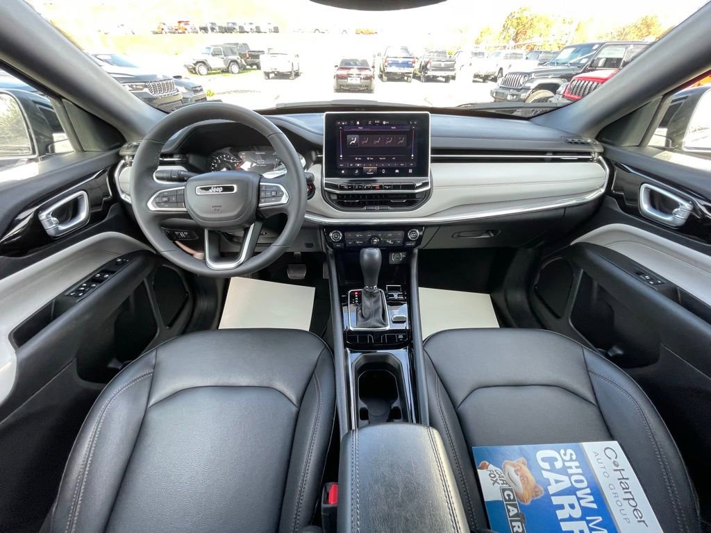 Certified 2024 Jeep Compass Limited image 24