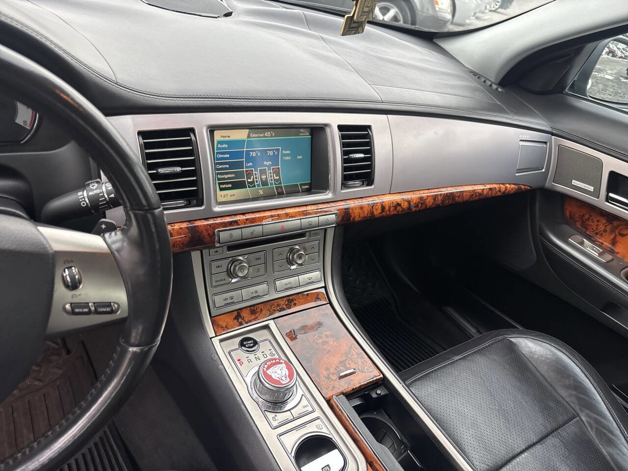 Used 2009 Jaguar XF Premium RWD image 18
