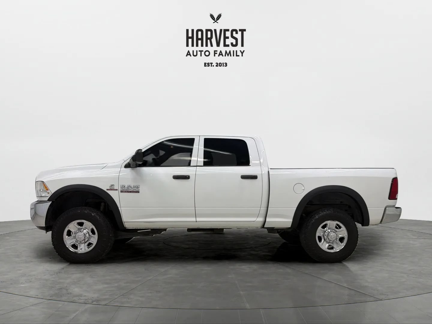 Used 2017 RAM 2500 Tradesman w/ Chrome Appearance Group AWD/4WD image 2