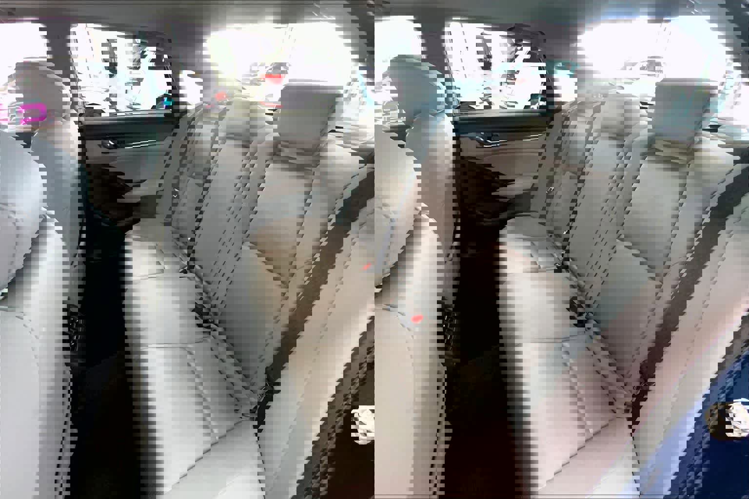 Used 2018 Honda Accord EX image 27