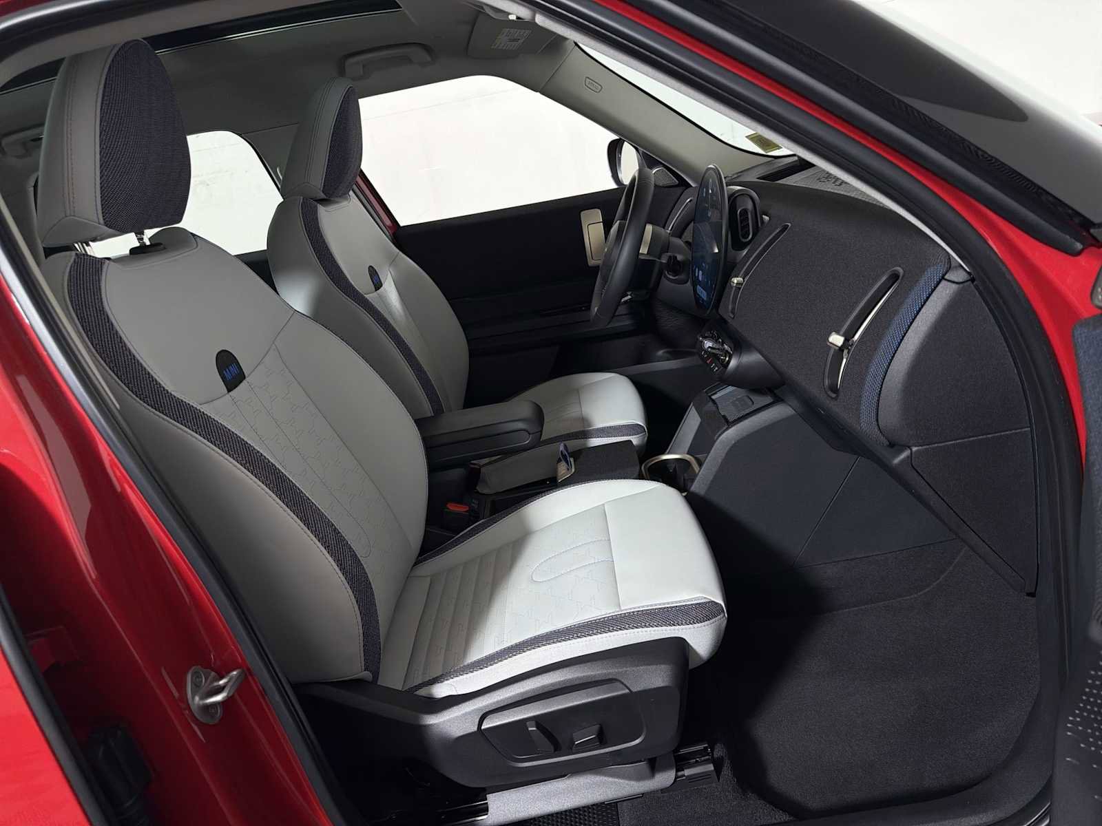 Certified 2025 MINI Cooper Countryman S image 24