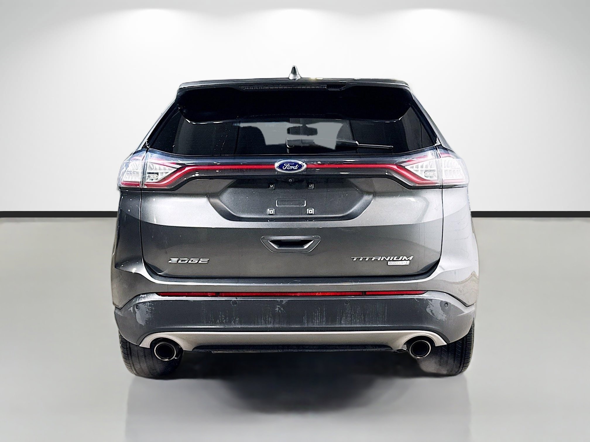 Used 2017 Ford Edge Titanium w/ Equipment Group 301A FWD image 4