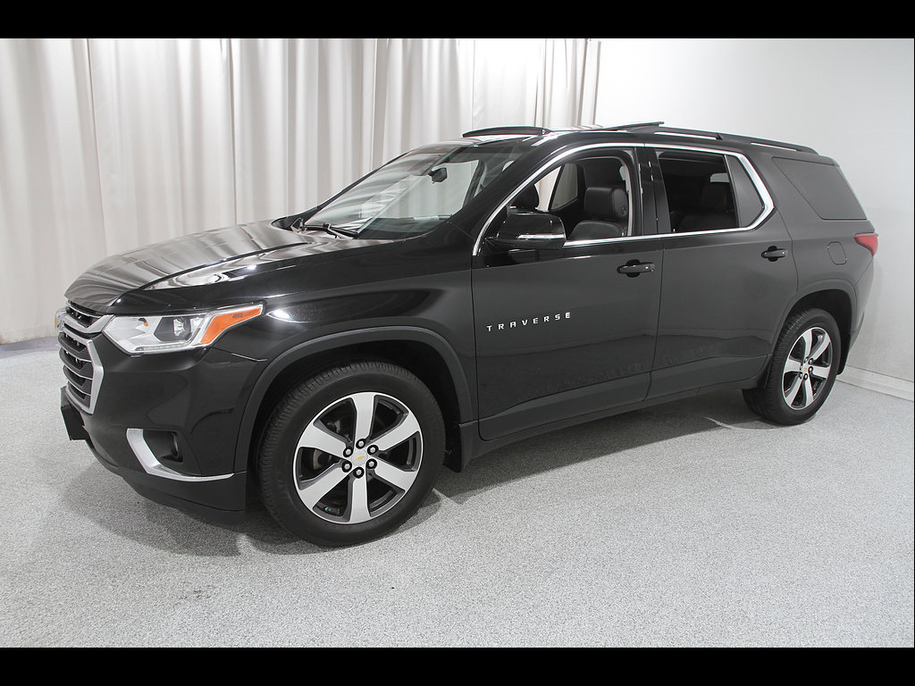 Certified 2019 Chevrolet Traverse LT w/ LT Premium Package AWD/4WD image 3