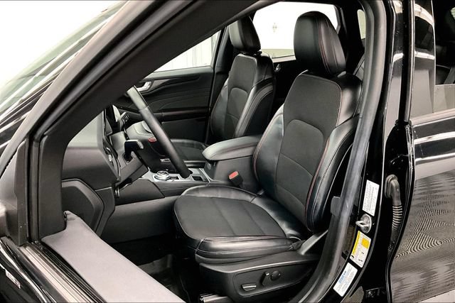 Used 2024 Ford Escape ST-Line w/ Tech Pack #1 AWD/4WD image 24