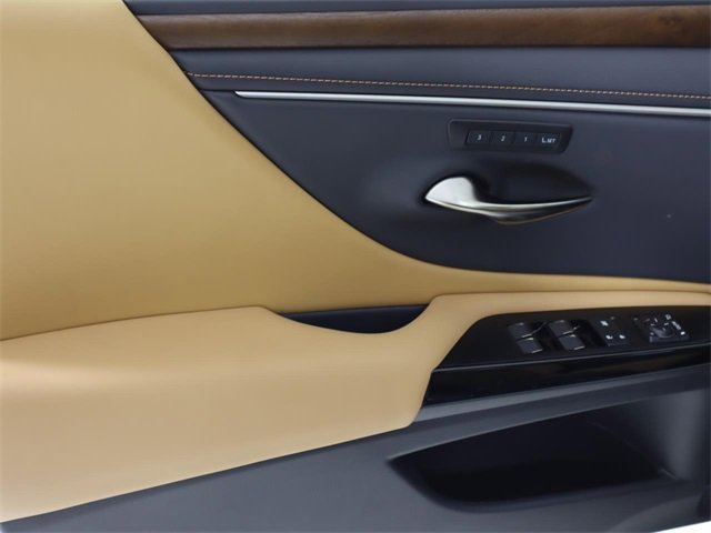 New 2025 Lexus ES 350 w/ Premium Package image 11