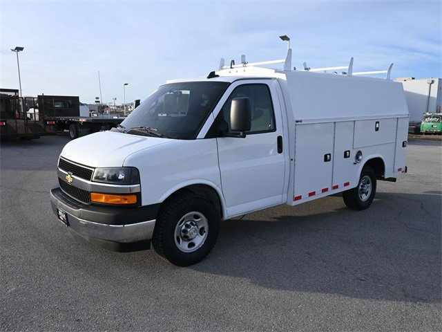 Used 2021 Chevrolet Express 3500 w/ Power Convenience Package image 2