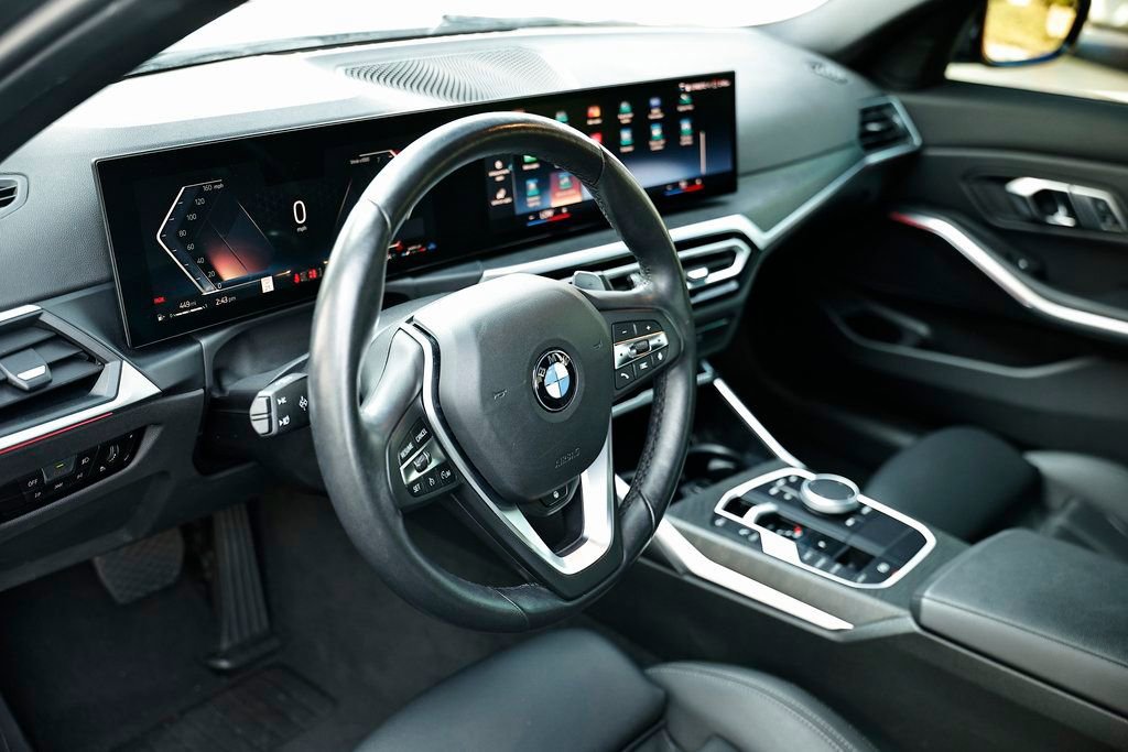 Used 2023 BMW 330i xDrive 330i xDrive w/ Driving Assistance Package image 18