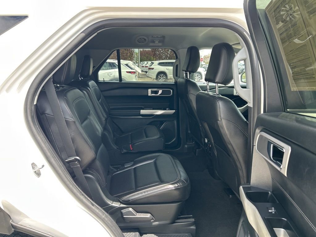 Used 2021 Ford Explorer XLT w/ Equipment Group 202A RWD image 43