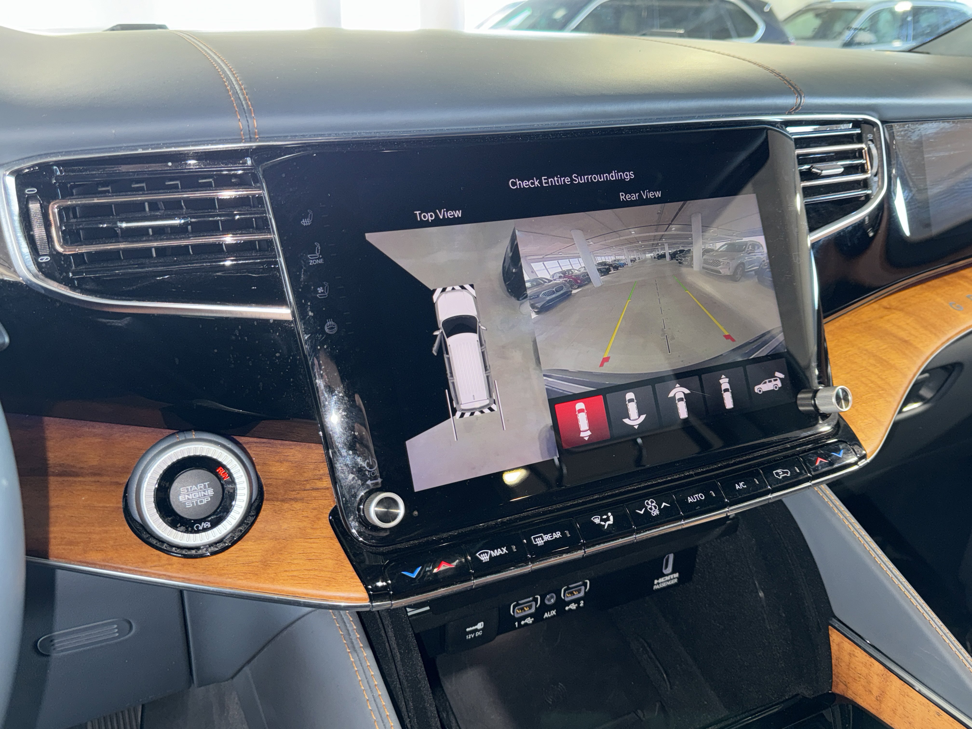 Used 2023 Jeep Grand Wagoneer Series III image 28