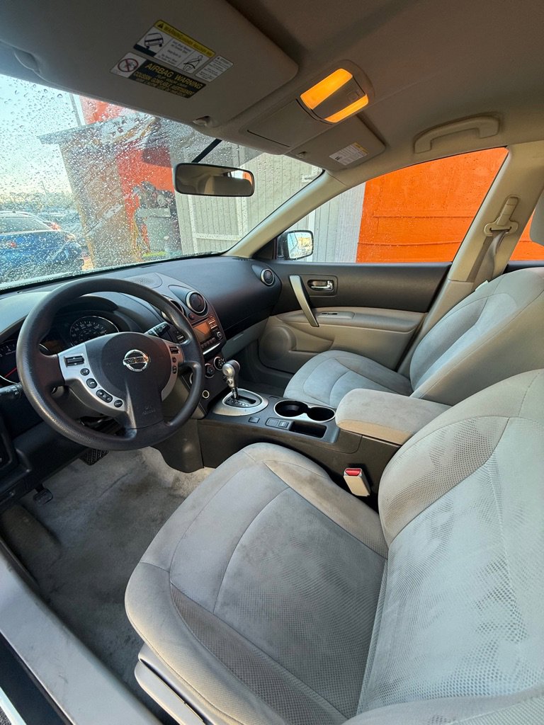 Used 2014 Nissan Rogue S w/ Convenience Package image 6