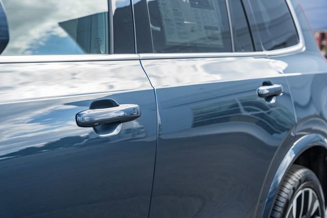 New 2026 Volvo XC90 B6 Plus w/ Protection Package Premier image 16