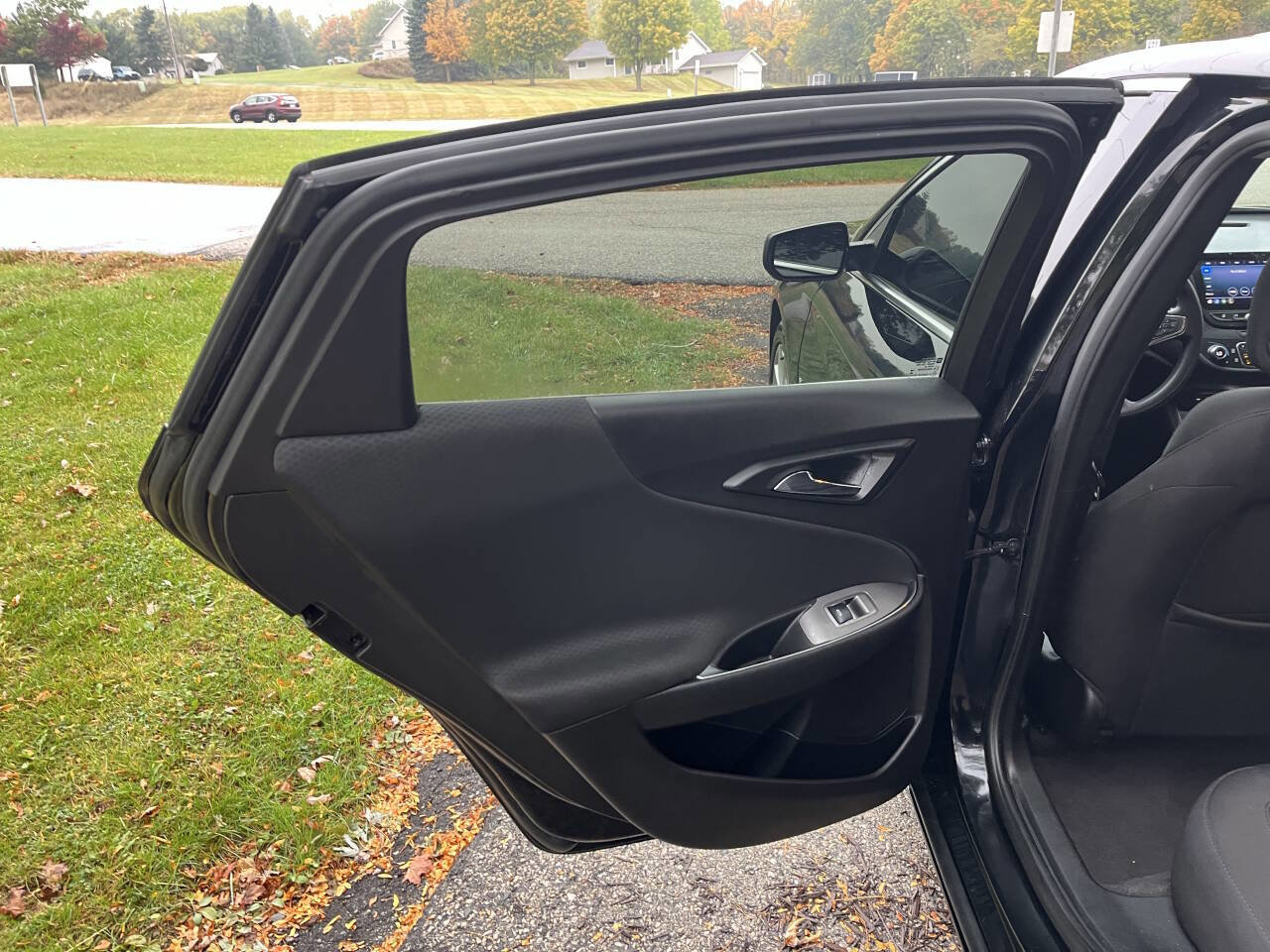 Used 2020 Chevrolet Malibu LT image 23