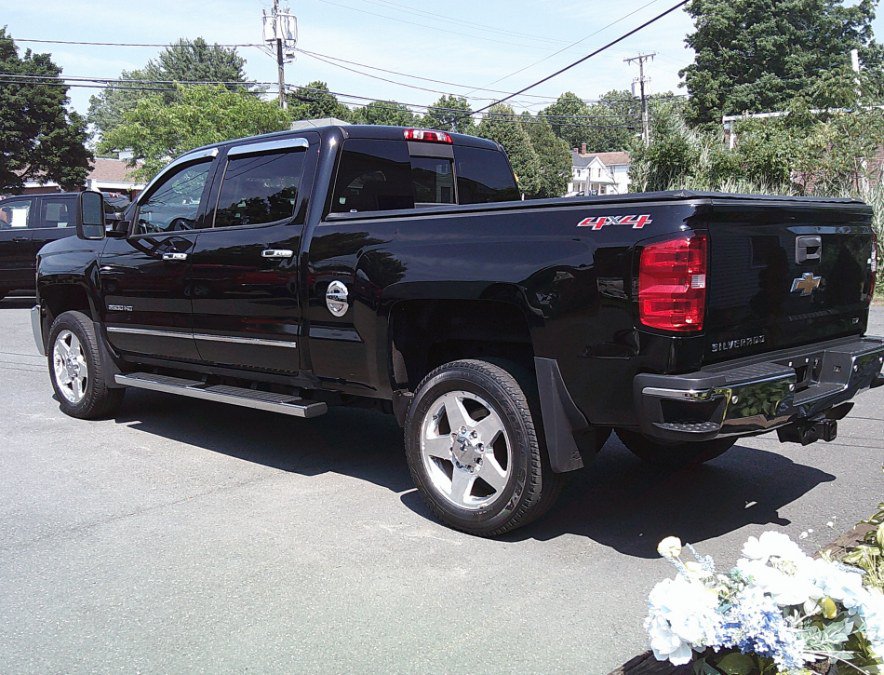 Used 2015 Chevrolet Silverado 2500 LTZ w/ LTZ Plus Package AWD/4WD image 3
