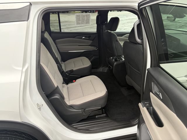 Used 2026 Chevrolet Traverse LT w/ Sun and Wheel Package AWD/4WD image 17