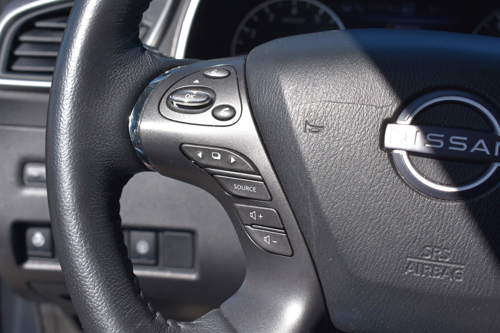 Used 2023 Nissan Murano SL image 14