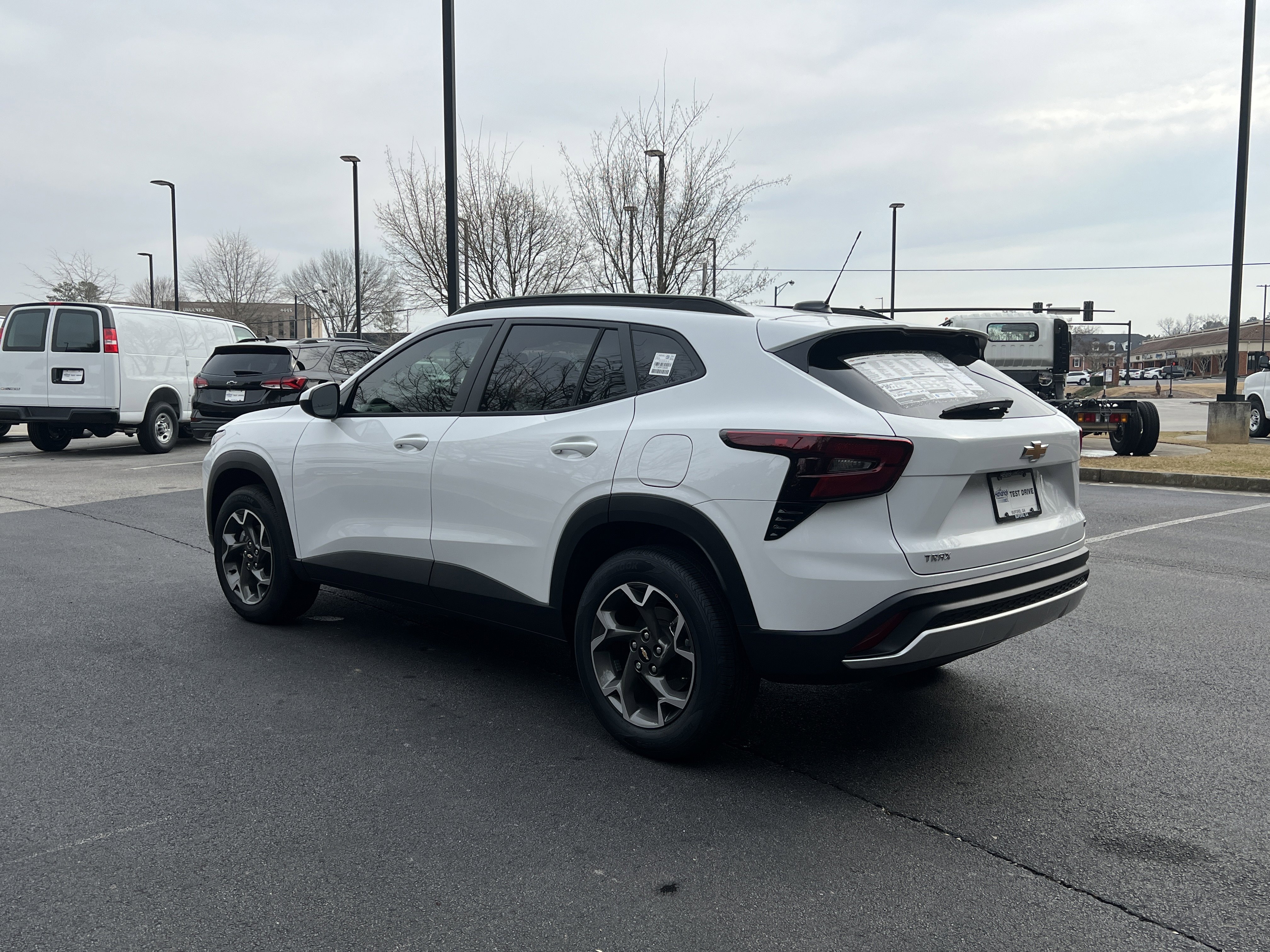New 2026 Chevrolet Trax LT w/ Sunroof Package image 7
