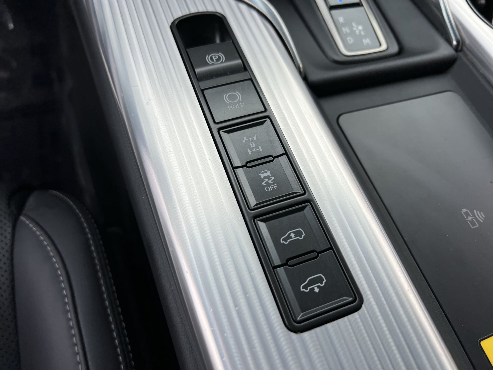 Used 2025 Lexus LX 700h F Sport AWD/4WD image 40