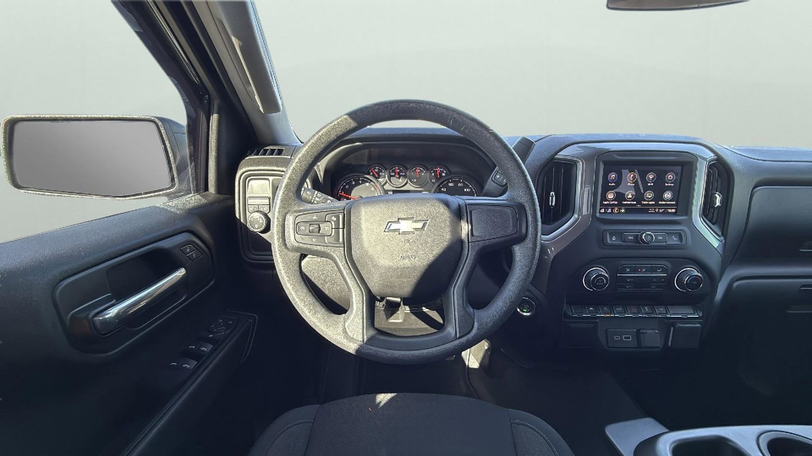 Used 2025 Chevrolet Silverado 1500 Custom image 13