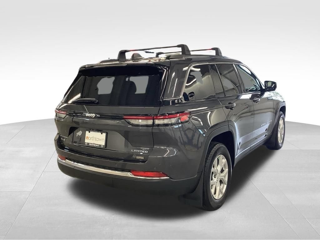 Used 2023 Jeep Grand Cherokee Limited AWD/4WD image 29