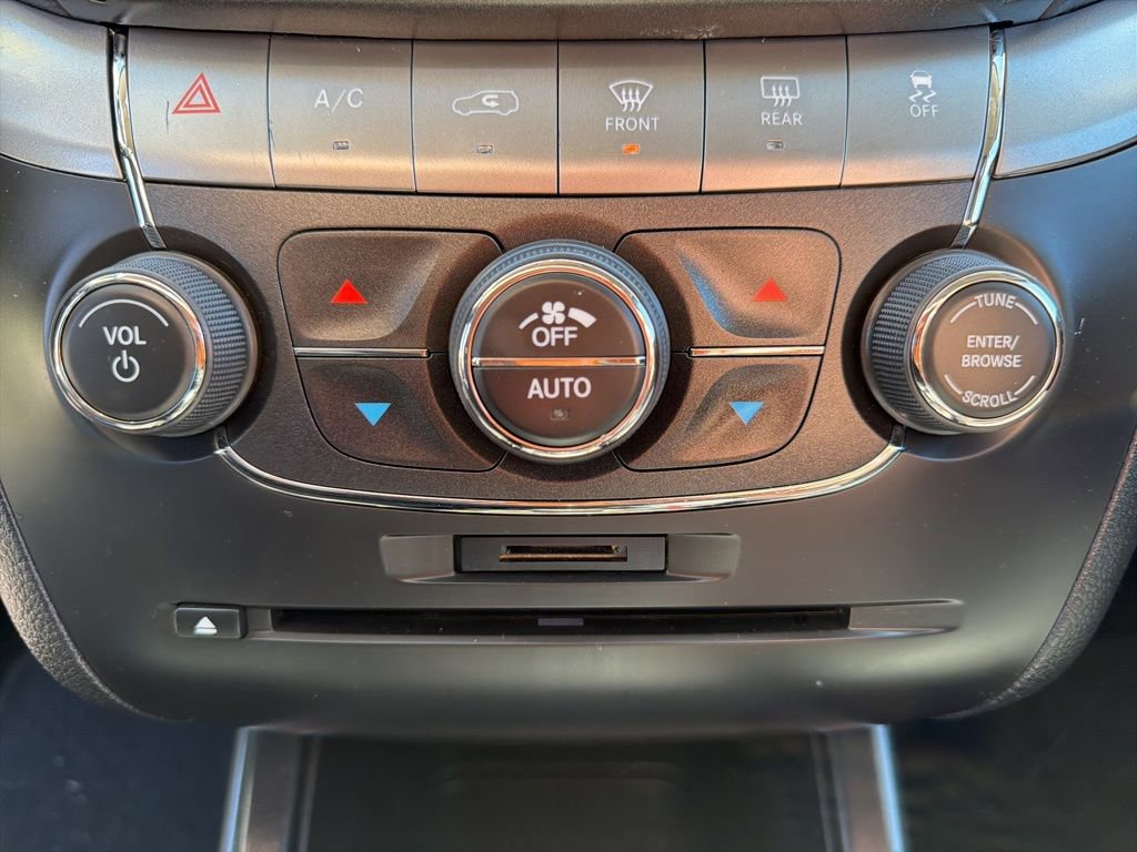 Used 2018 Dodge Journey Crossroad image 41