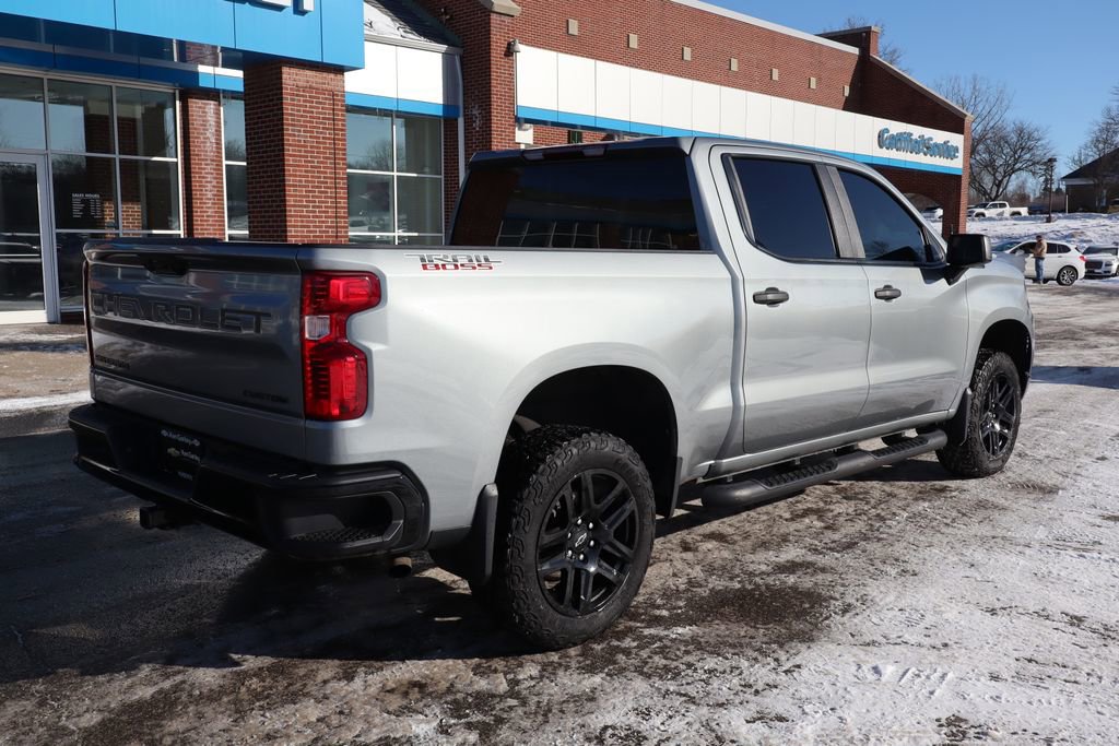 Used 2024 Chevrolet Silverado 1500 Custom Trail Boss w/ LPO, Dark Essentials Package image 34