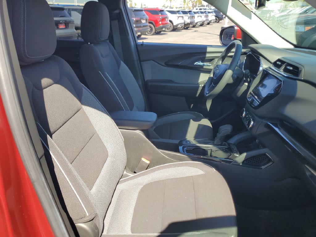 Used 2023 Chevrolet TrailBlazer LT w/ Convenience Package AWD/4WD image 27