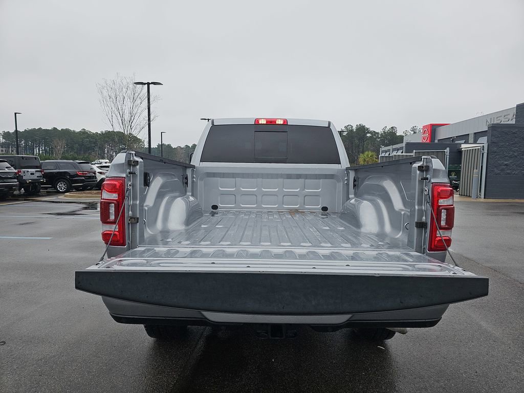 Used 2024 RAM 2500 Laramie w/ Safety Group image 17
