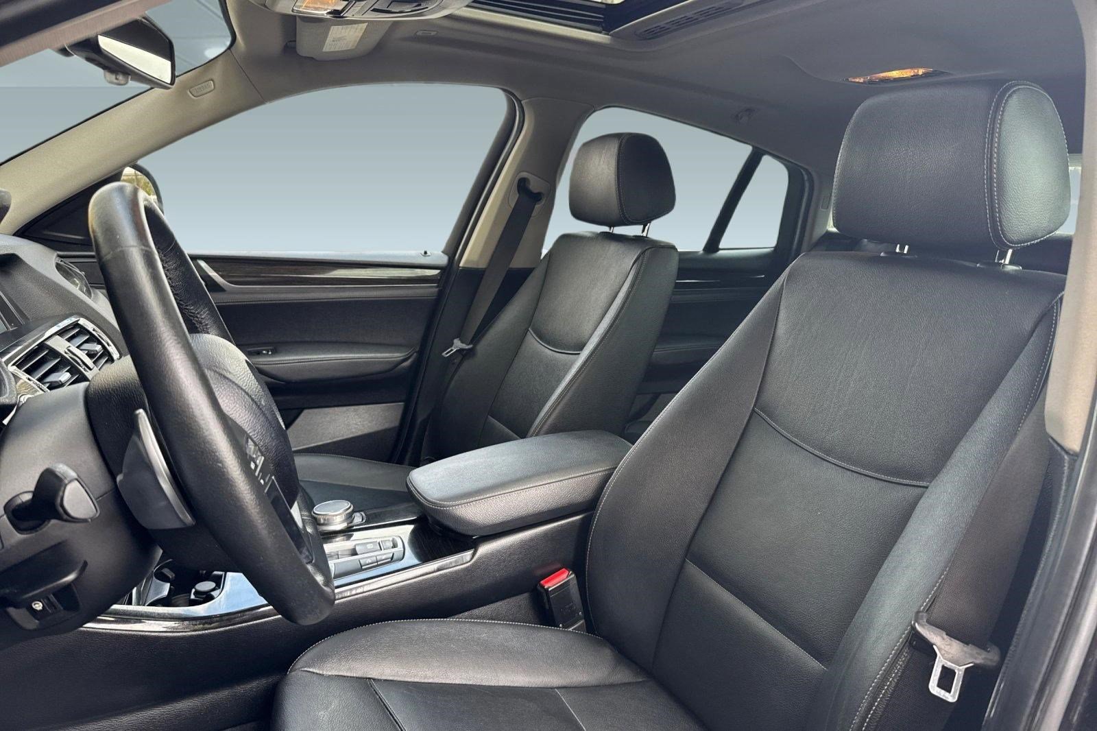 Used 2017 BMW X4 xDrive28i image 23