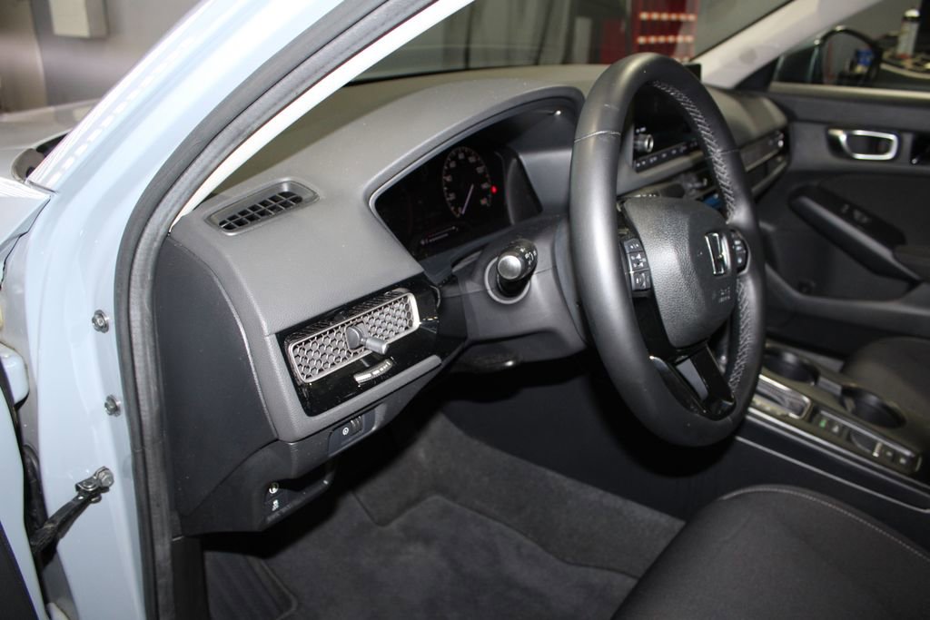 Used 2024 Honda Civic EX image 13