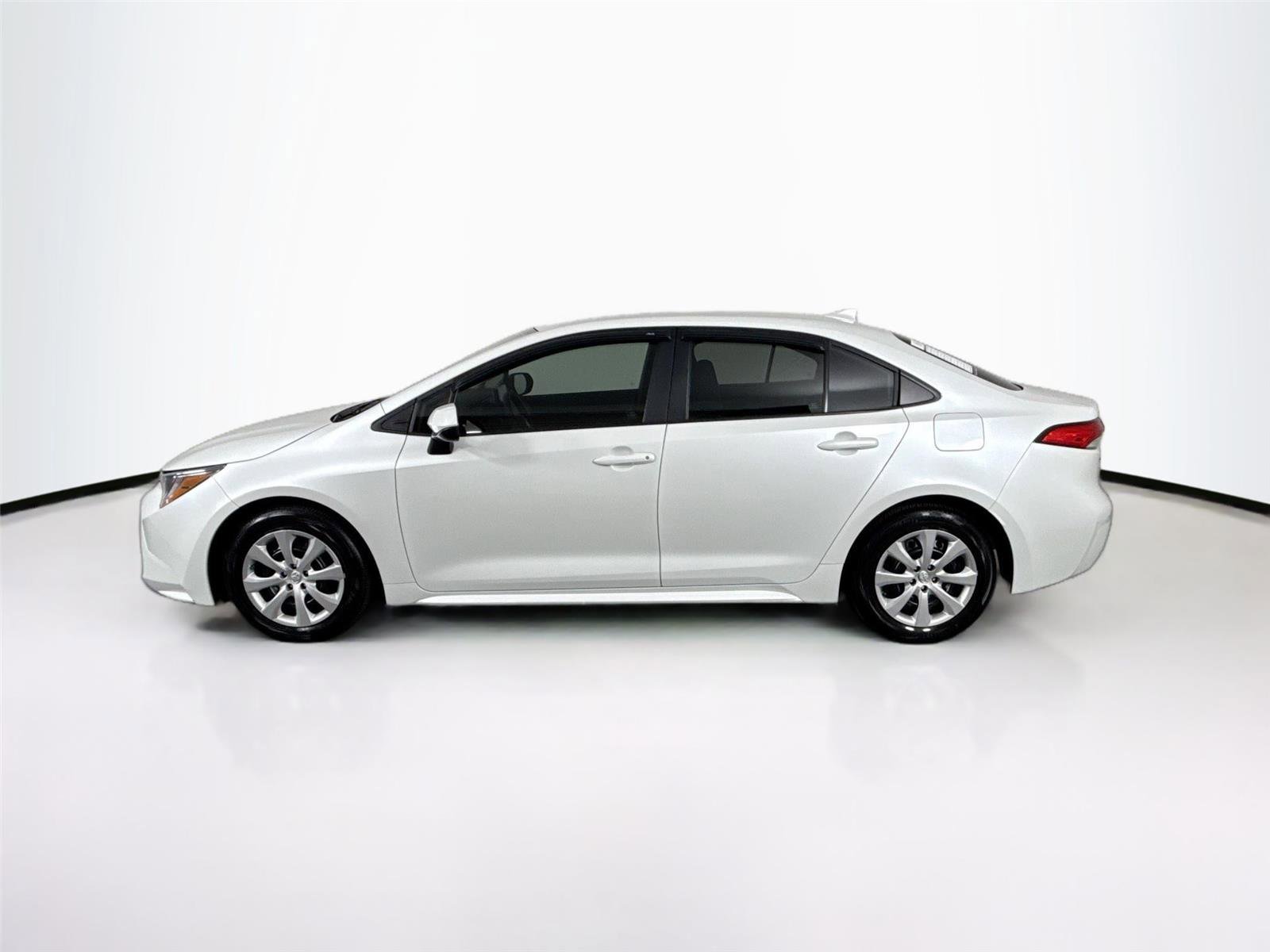 Used 2023 Toyota Corolla LE image 13