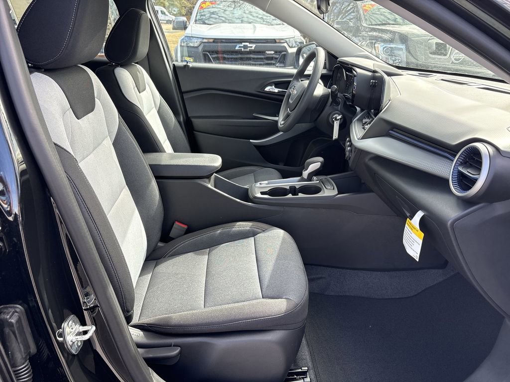 New 2026 Chevrolet Trax LS w/ LS Convenience Package image 26