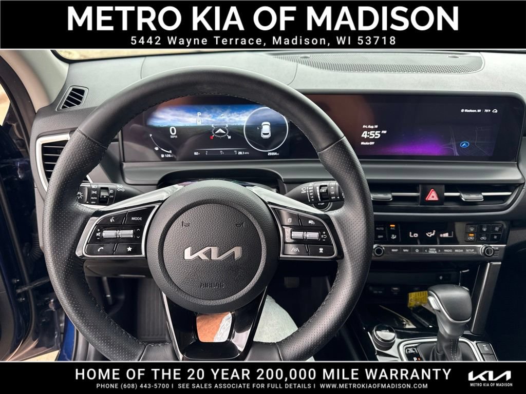 Used 2024 Kia Seltos SX w/ SX Sunroof Package AWD/4WD image 17