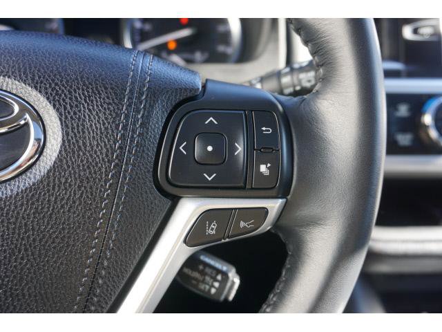 Certified 2018 Toyota Highlander SE image 15