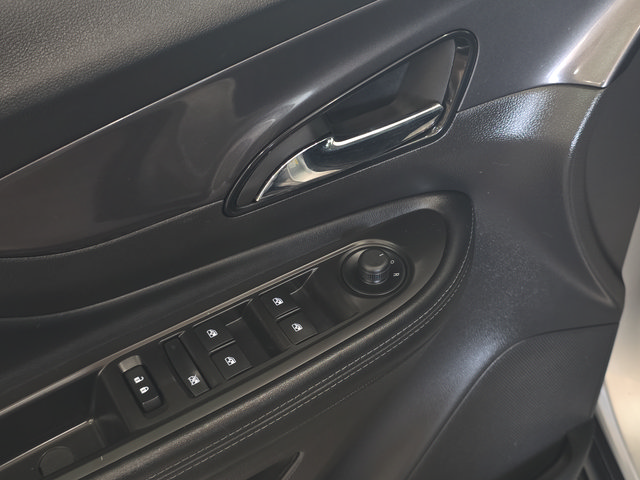 Used 2019 Buick Encore Sport Touring AWD/4WD image 11