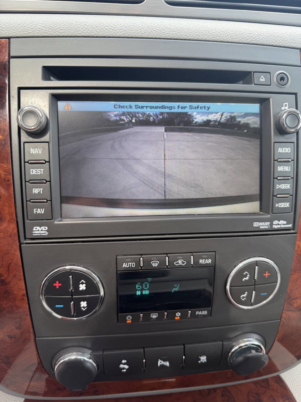 Used 2011 Chevrolet Tahoe LTZ image 17