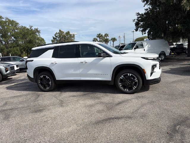 New 2027 Chevrolet Traverse LT w/ Sun and Wheel Package FWD image 14