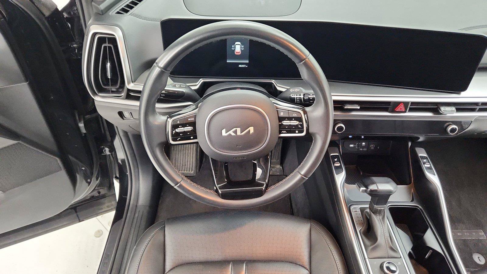 Used 2025 Kia Sorento S AWD/4WD image 29