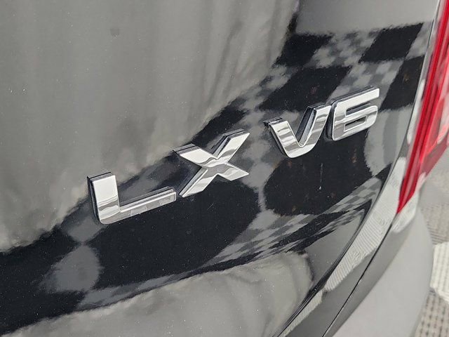 Used 2020 Kia Telluride LX FWD image 8