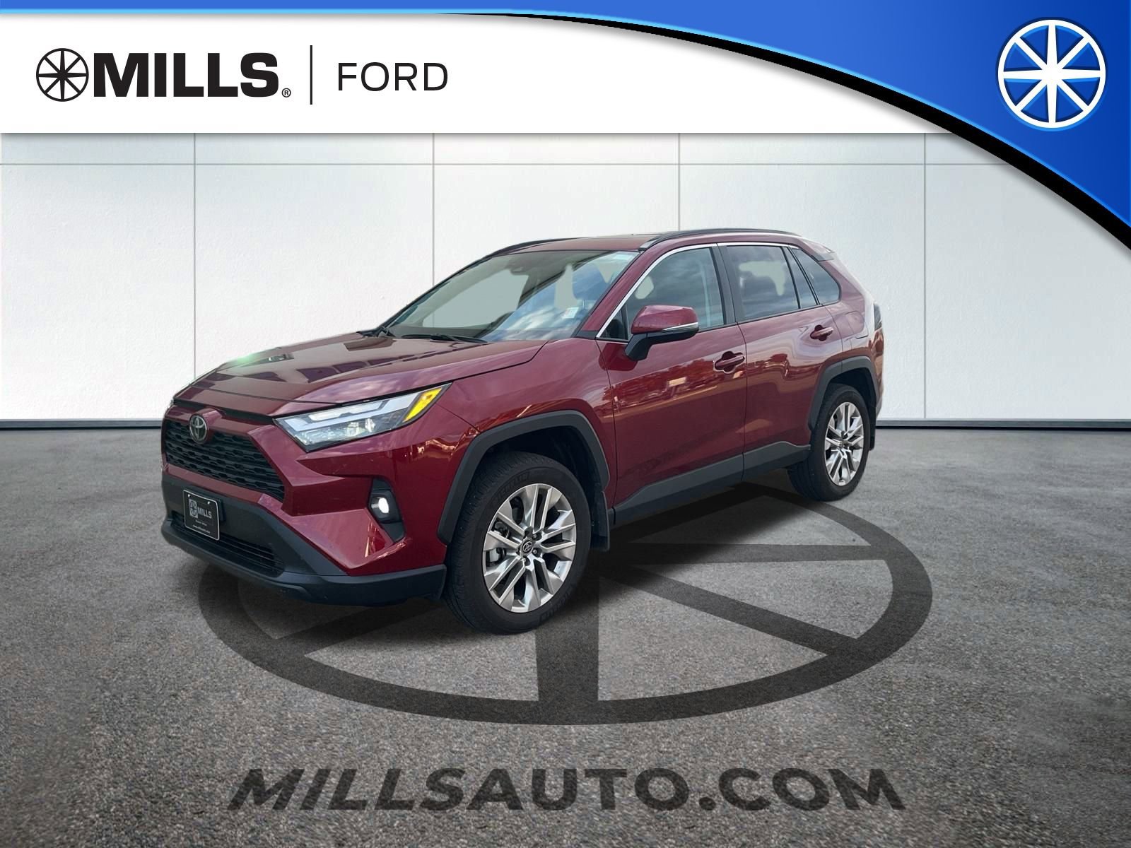 Used 2025 Toyota RAV4 XLE Premium image 1