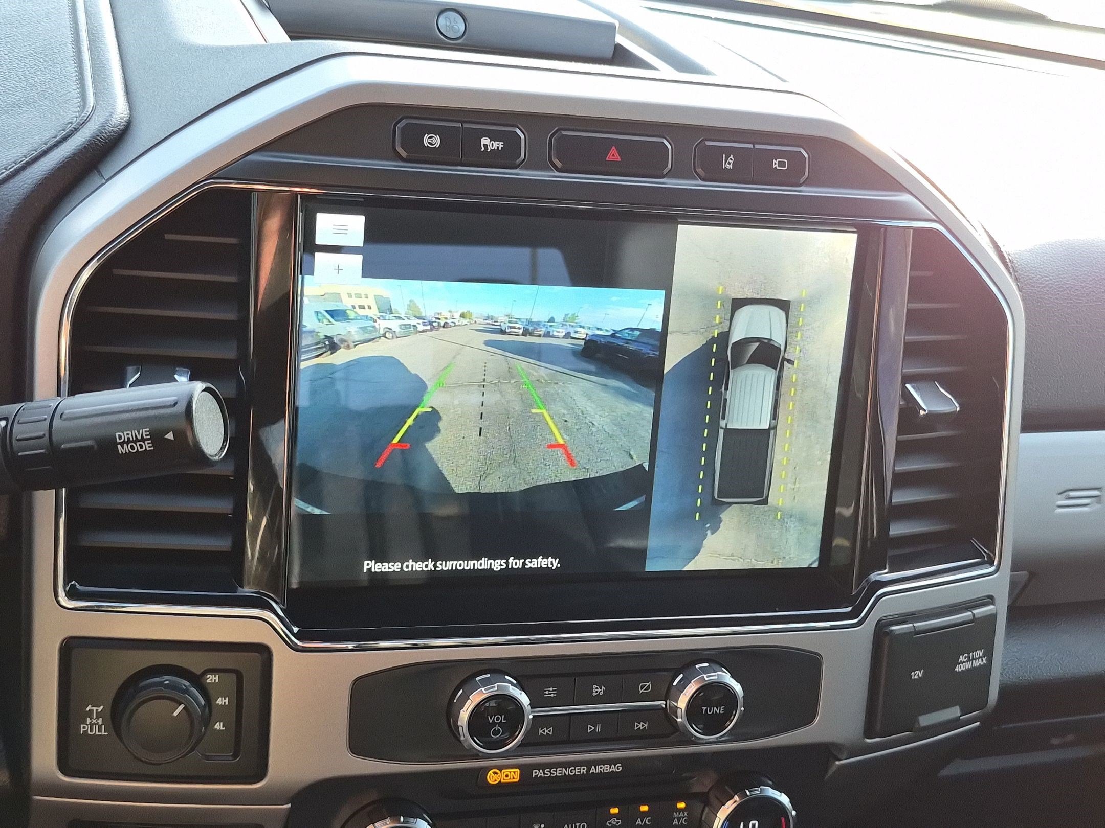 Used 2022 Ford F350 Lariat w/ Black Appearance Package AWD/4WD image 26